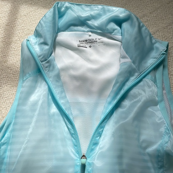 Nike golf vest - Picture 2 of 2